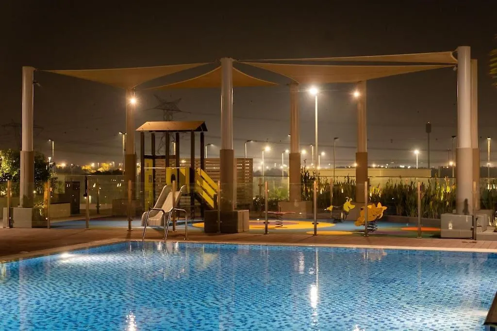 Cozy Studio Retreat With Balcony In Meydan City Dubai