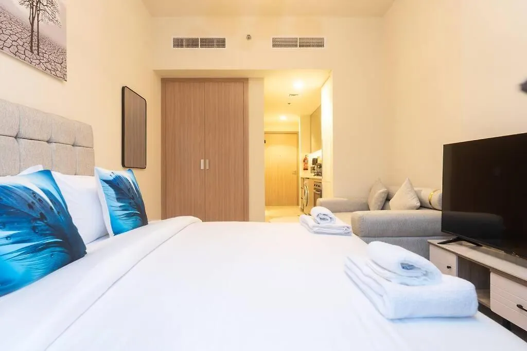 Cozy Studio Retreat With Balcony In Meydan City Dubai United Arab Emirates