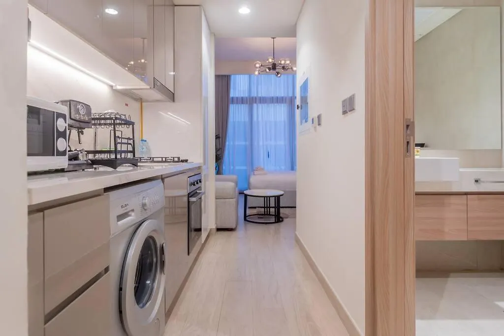 Apartment Cozy Studio Retreat With Balcony In Meydan City Dubai